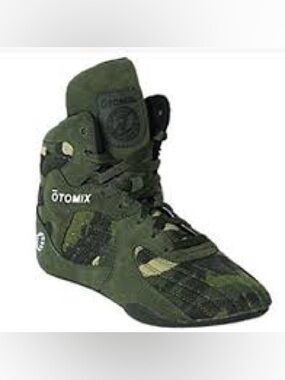 Otomix Stingray Escape weightlifting shoes- size 9